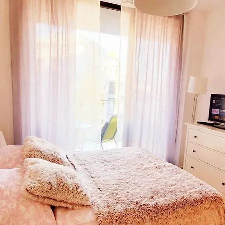 Homecomfort Sweet Heart Apartment Warsaw